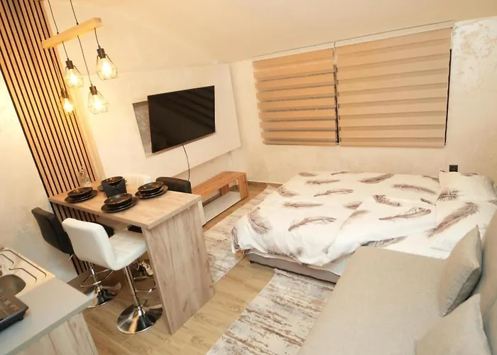 Hill - Planinski Kutak