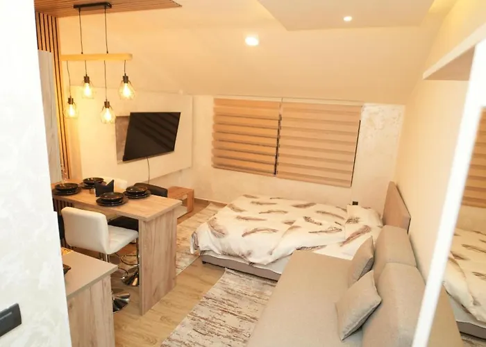 Hill - Planinski Kutak 카파오닉