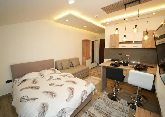 Hill - Planinski Kutak 아파트 *